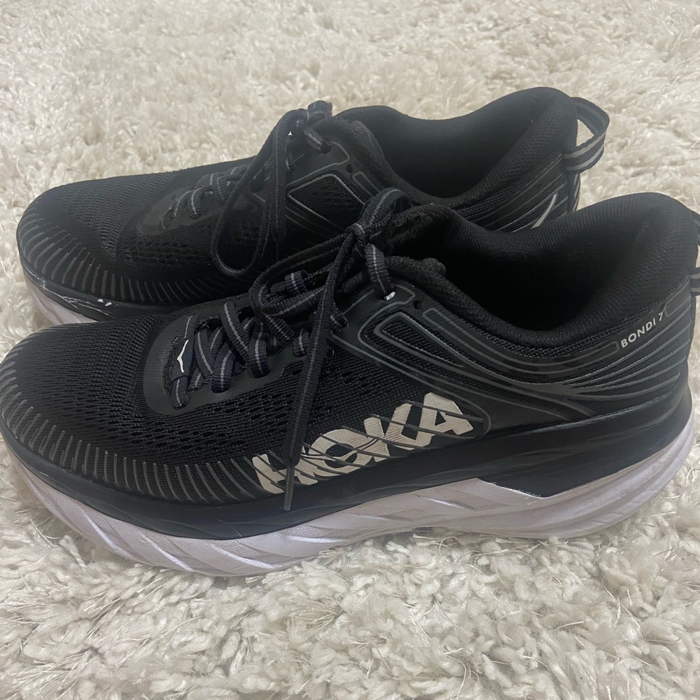 Woman Hoka bondi side 7 used
